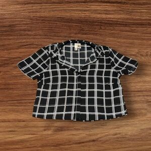 Forever 21 crop top T shirt checkered